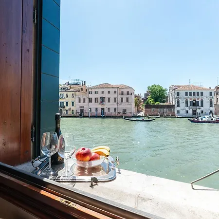 Gran Canal View - The B Collection