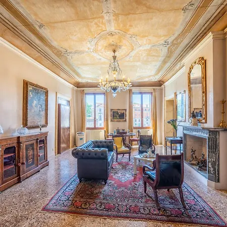 Gran Canal View - The B Collection Venedik