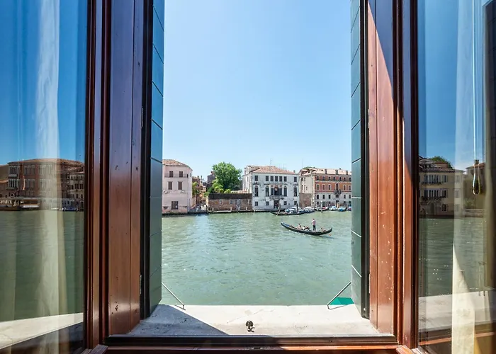 Apartment Gran Canal View - The B Collection