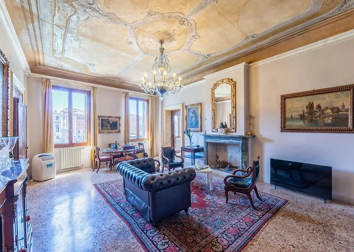Apartment Gran Canal View - The B Collection Venice