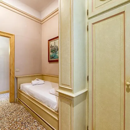 Apartment Gran Canal View - The B Collection *